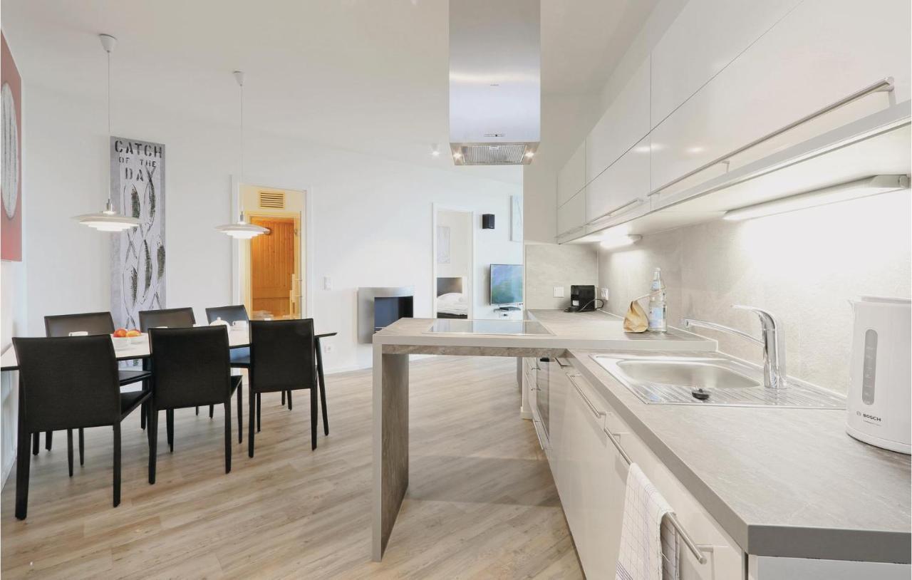 Nice Apartment In Luebeck Travemuende With Kitchen 외부 사진