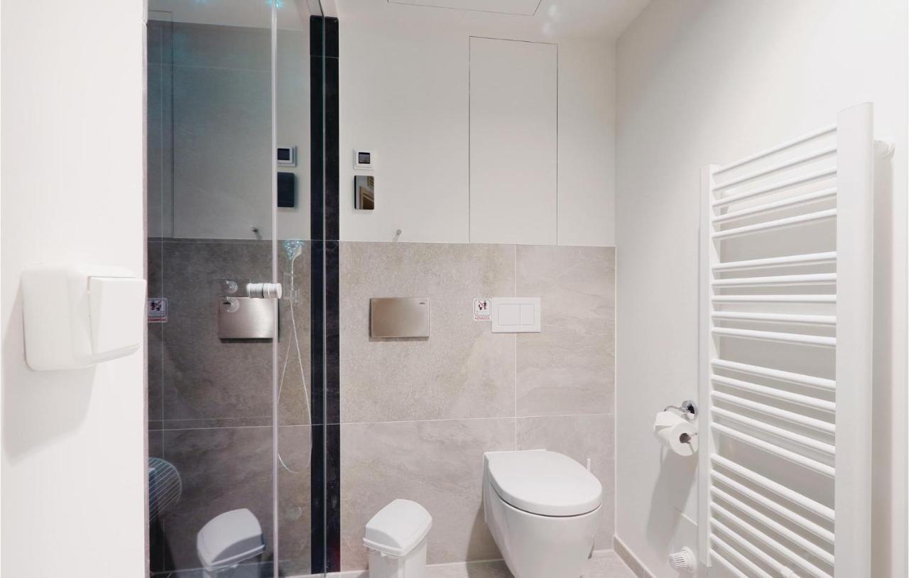 Nice Apartment In Luebeck Travemuende With Kitchen 외부 사진